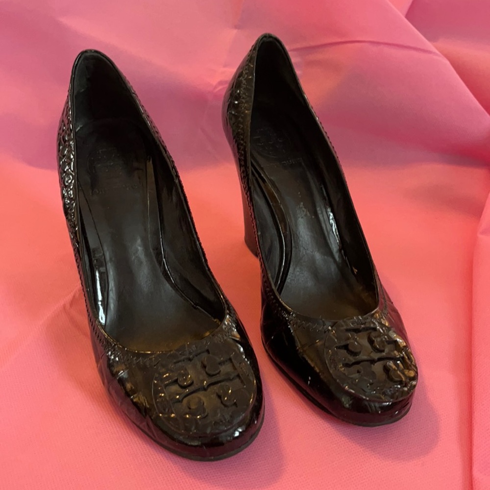 Tory Burch black wedges